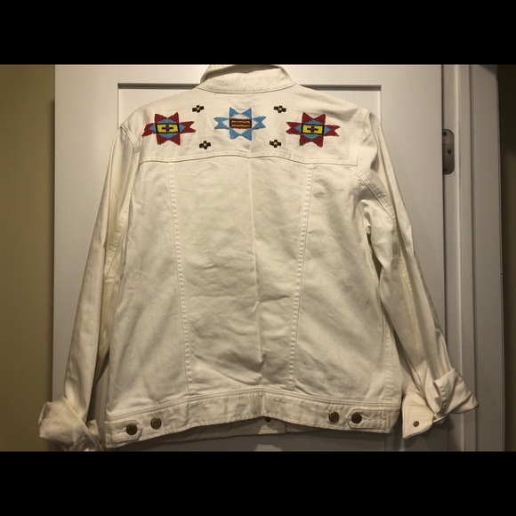 Ralph Lauren White Denim Jacket with Beaded Detail - Picture 3 of 6